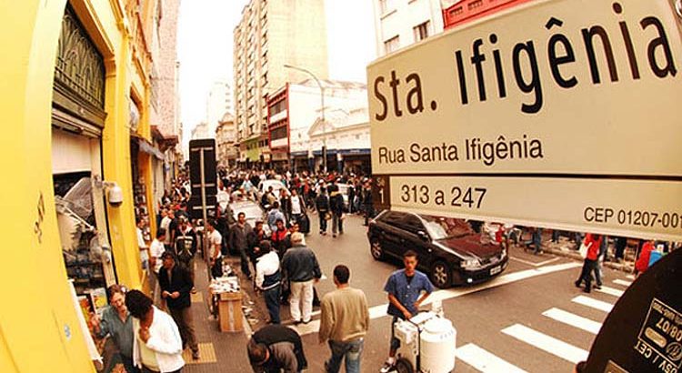 Santa Ifigênia: O Céu dos Eletrônicos