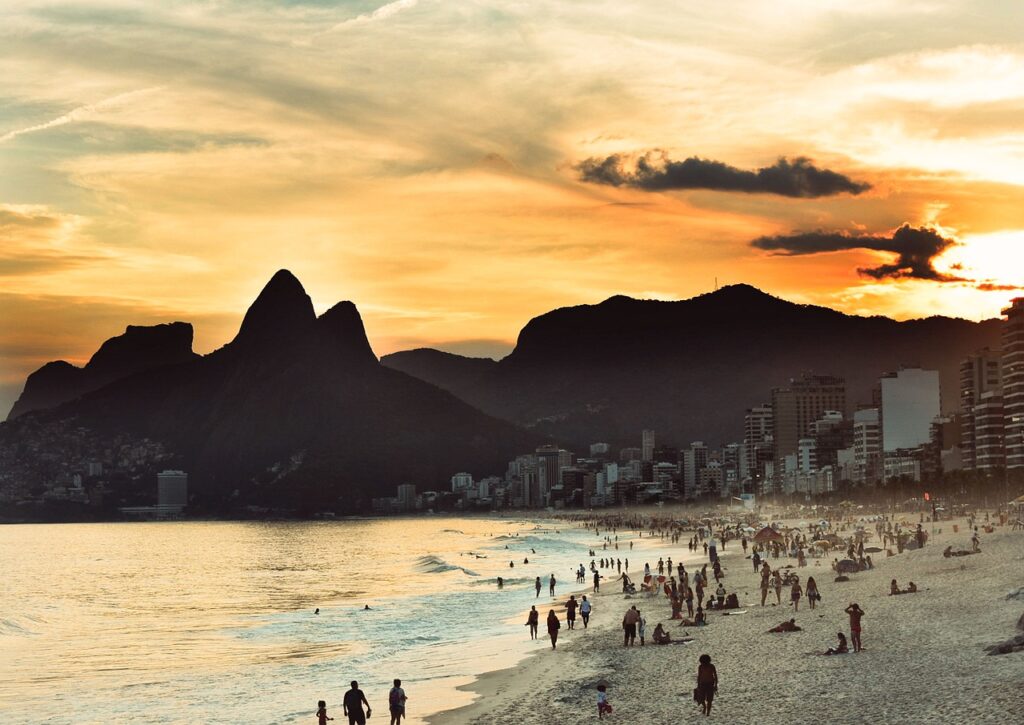 As 10 Melhores Praias do Brasil para Relaxar e se Encantar