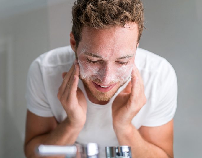 Skin-Care para Homens: Um guia essencial para o cuidado da pele masculina